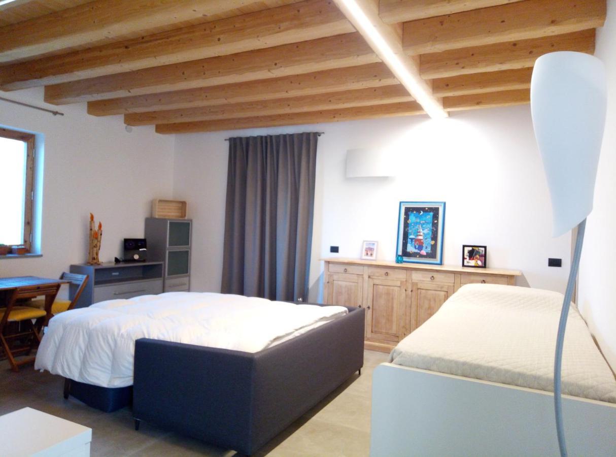 Semi Al Vento: La Bio-Casa Nel Giardino Incantato! Apartment Paesana Bagian luar foto